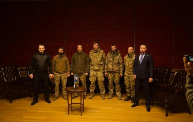 Российская сторона хотела, чтобы обмен Медведчука на командиров Азовстали состоялся в Анкаре — СМИ