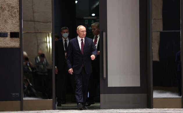 The Telegraph: Слабкість Заходу може дозволити Путіну вирватися з пащі поразки в Україні