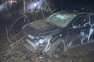 Войска РФ ударили ракетами по окраине Запорожья: возник пожар на предприятии