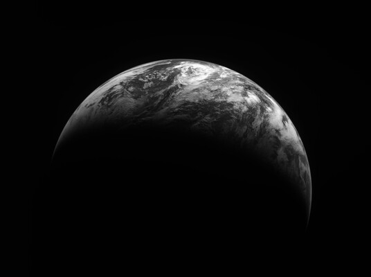 Южнокорейский аппарат сделал снимок Земли с орбиты Луны