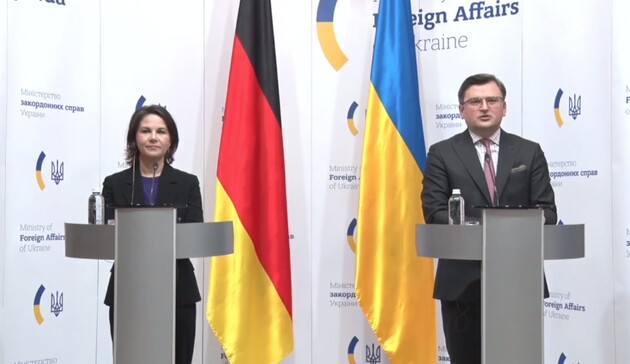 Германия закупит для Украины 10 тысяч терминалов Starlink