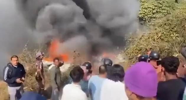 В результате авиакатастрофы в Непале погибли по меньшей мере 68 из 72 человек на борту