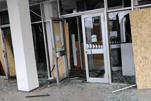 Оккупанты ударили по детской больнице в Херсоне