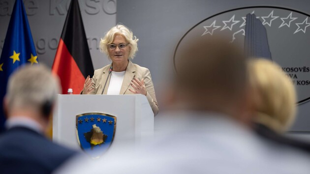 Очільниця Міноборони Німеччини Ламбрехт оголосила про свою відставку