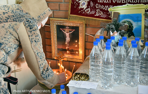 На Крещение принято святить воду