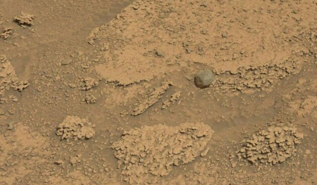 Камінь може виявитися метеоритом