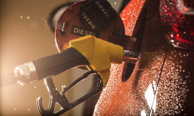 Ціни на бензин та дизпаливо найближчим часом відреагують на ембарго – експерт