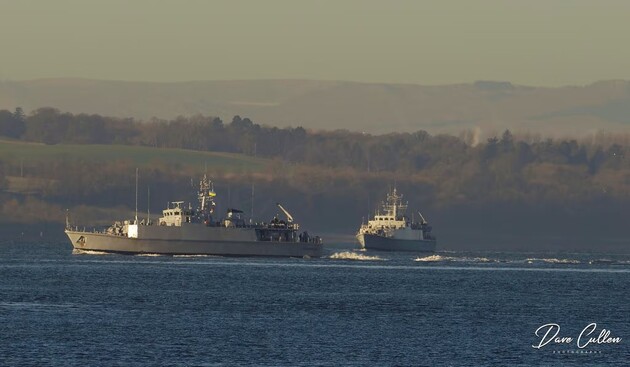 Переданные Украине британские противоминные судна впервые вышли в море под сине-желтым флагом