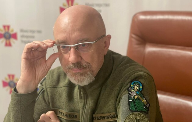 Резніков залишиться міністром оборони на тлі розслідування щодо закупівлі продовольства – депутат