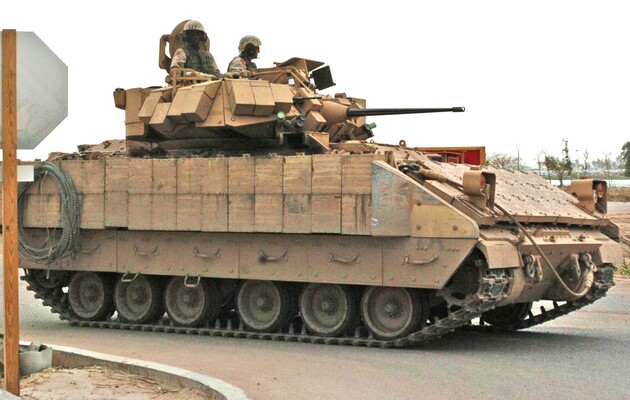 Перші БМП Bradley Україна отримає у «відносно близькому майбутньому» – Пентагон