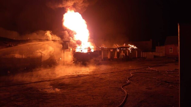 Війська РФ обстріляли Харківську область: сталися масштабні пожежі