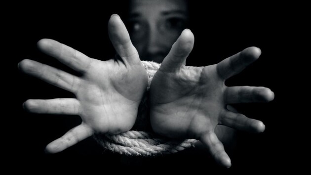 Торговля людьми: как от нее уберечься украинским беженцам за границей