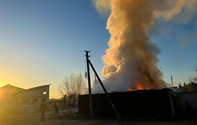 Росіяни зранку обстріляли Куп’янськ на Харківщині, сталася пожежа — голова ОВА