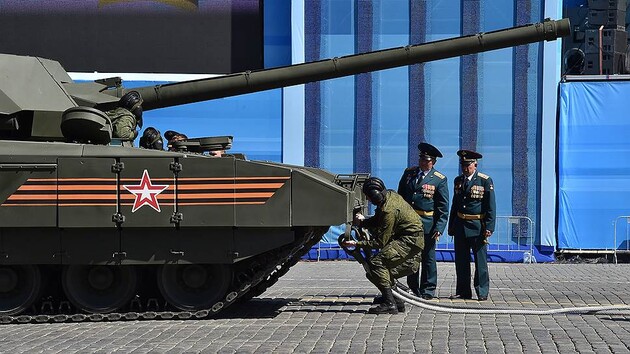 Российские командиры отказались принимать на вооружение расхваленные новейшие танки «Армата» — британская разведка