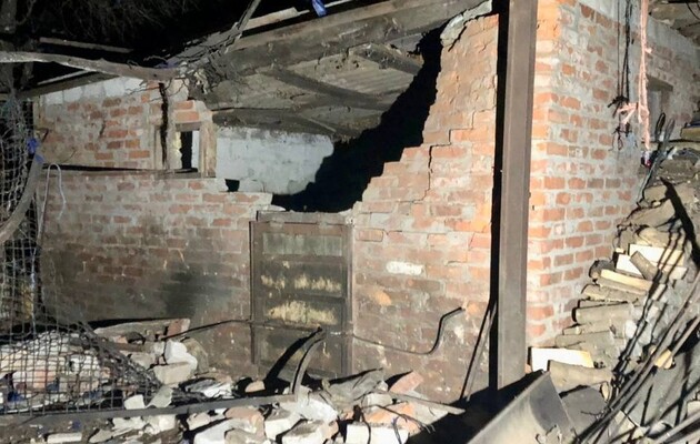 Окупанти обстріляли Дніпропетровщину. Пошкоджені житлові будинки, газогони, лінії електропостачання