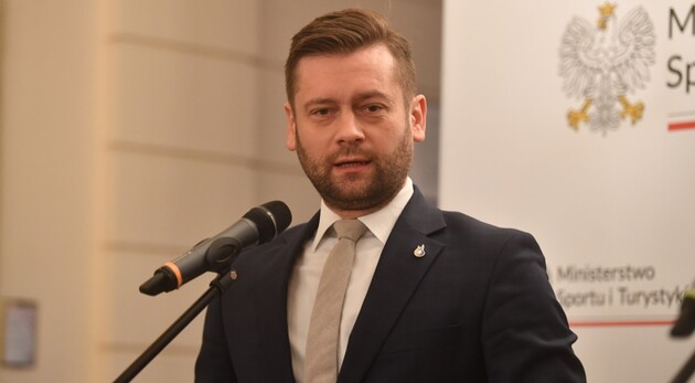 Бортничук отметил, что Польша продолжит борьбу за изоляцию российского спорта