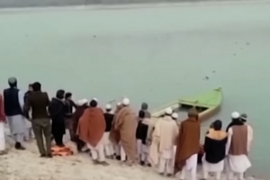 Полсотни детей утонули в Пакистане: во время экскурсии опрокинулась лодка