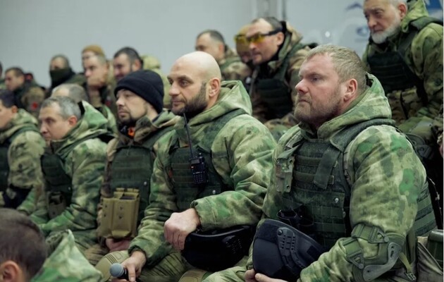 Увицький (праворуч) вирушив на війну добровольцем