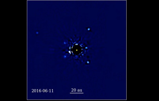 Астрономи показали обертання планет навколо далекої зірки: відео