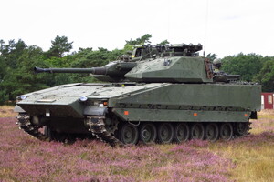 Норвегия рассматривает возможность передачи Украине БМП CV90 шведского производства