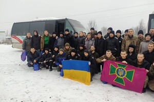 Оборонці, партизани та снайпери: Україна повернула з російського полону ще 116 військових  
