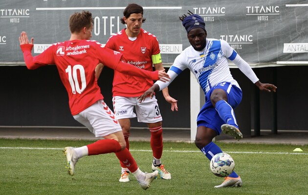 "Динамо" забило супернику два голи