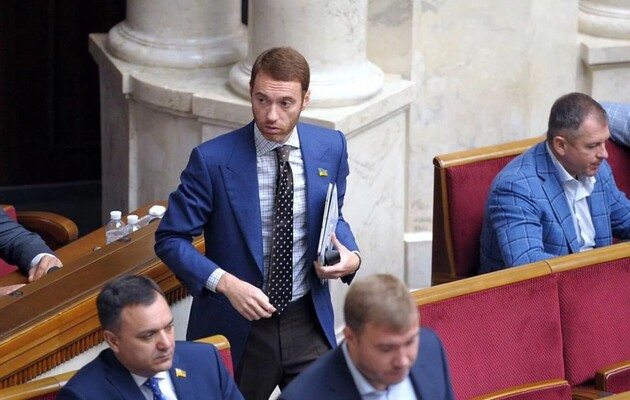 Рада підтримала припинення мандату депутата Абрамовича