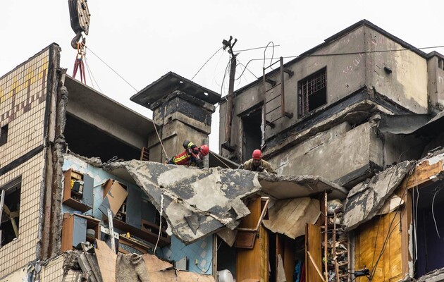 Удар по багатоповерхівці в Дніпрі: в лікарні перебуває ще п'ятеро постраждалих