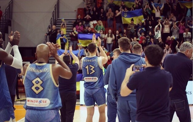 "Будівельник" посів друге місце у своїй групі