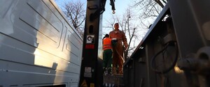 В Киеве демонтировали памятник Чкалову, следующий Ватутин