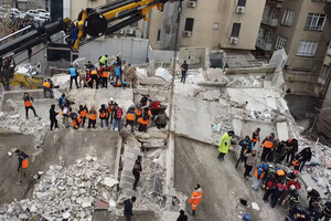 Землетрясение в Турции: задержано более 130 человек