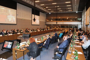 Австрия, несмотря на критику, позволит подсанкционным депутатам РФ присутствовать на заседании ОБСЕ