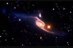 NASA показало фото найбільшої спіральної галактики