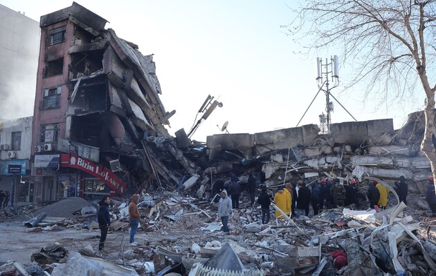 Внаслідок землетрусів у Туреччині загинули п’ять українців – МЗС