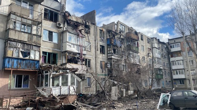 Окупанти завдали удару по п'ятиповерхівці в Покровську: є поранені