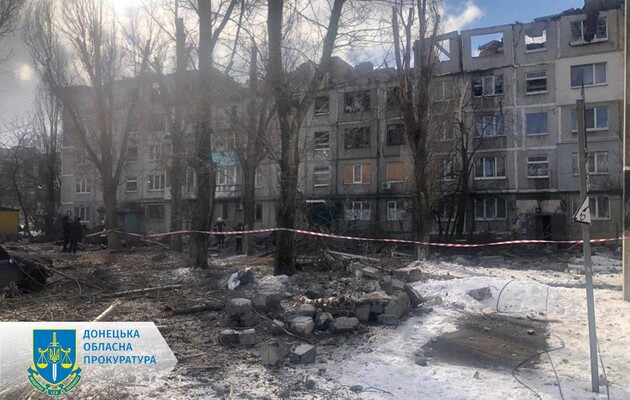 Обстрел многоэтажки в Покровске: возросло количество раненых