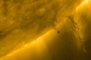 Європейський апарат зняв на відео рух Меркурія диском Сонця