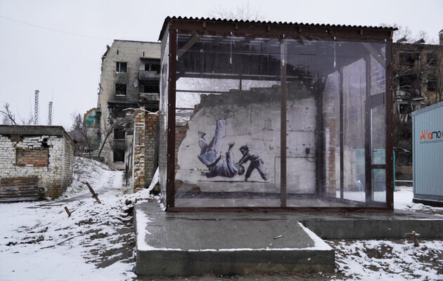 Граффити Бэнкси в Киевской области будет охранять от вандалов спецсистема с сигнализацией