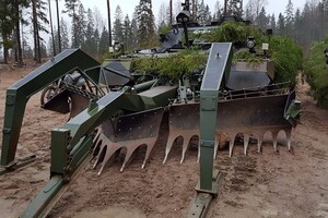 Финляндия отправит Украине танки для разминирования