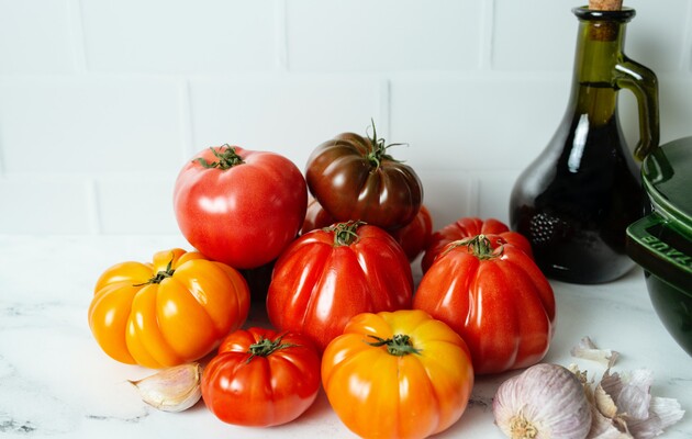 Ціни на овочі: в Україні подорожчали імпортні помідори