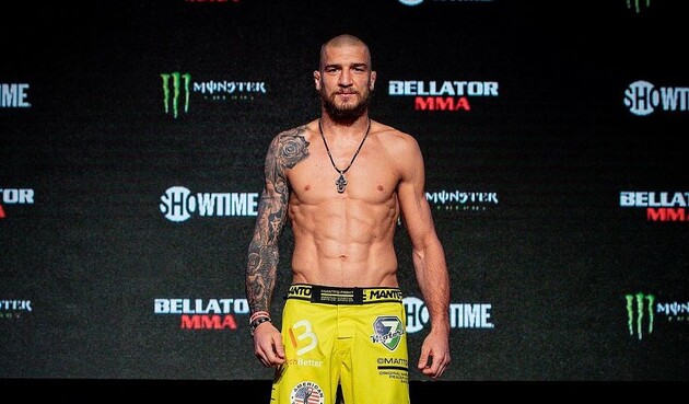 Амосов является чемпионом MMA Bellator