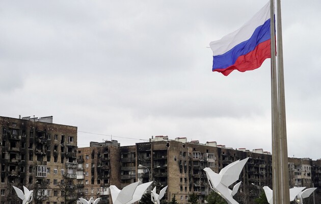 Россияне требуют у мариупольцев документы на утраченное жилье, зная, что те сгорели – Генштаб