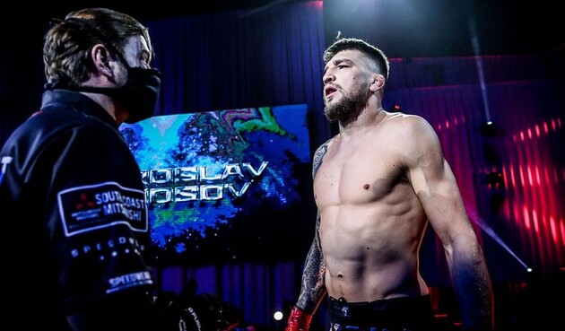 Украинский боец MMA Амосов защитил титул чемпиона Bellator в поединке против американца