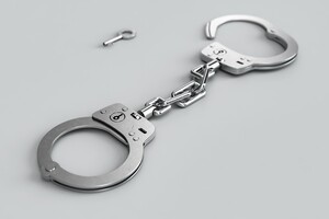Росія незаконно утримує 180 політв'язнів – омбудсман
