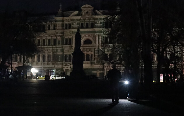 Почти вся Одесса снова без электроэнергии и воды