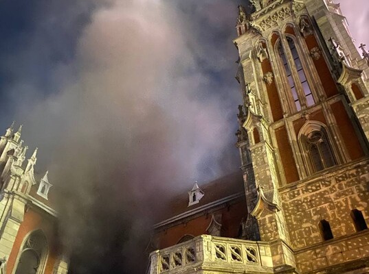 В пострадавшем от пожара костеле Николая в Киеве открыли пункт обогрева