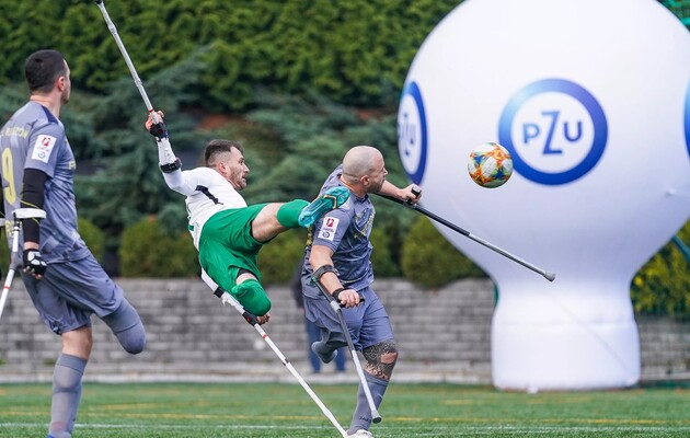 Олексы забил эффектный гол в падении