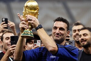 ФИФА назвала лучшего тренера и символическую сборную 2022 года