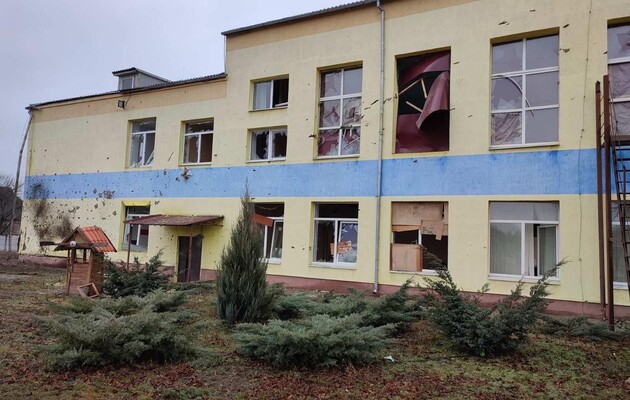 Війська РФ завдали удару по школі та навчально-виховному комплексі у Донецькій області