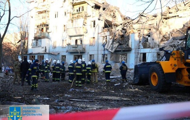 Ракетный удар по многоэтажке в Запорожье: уже четверо погибших